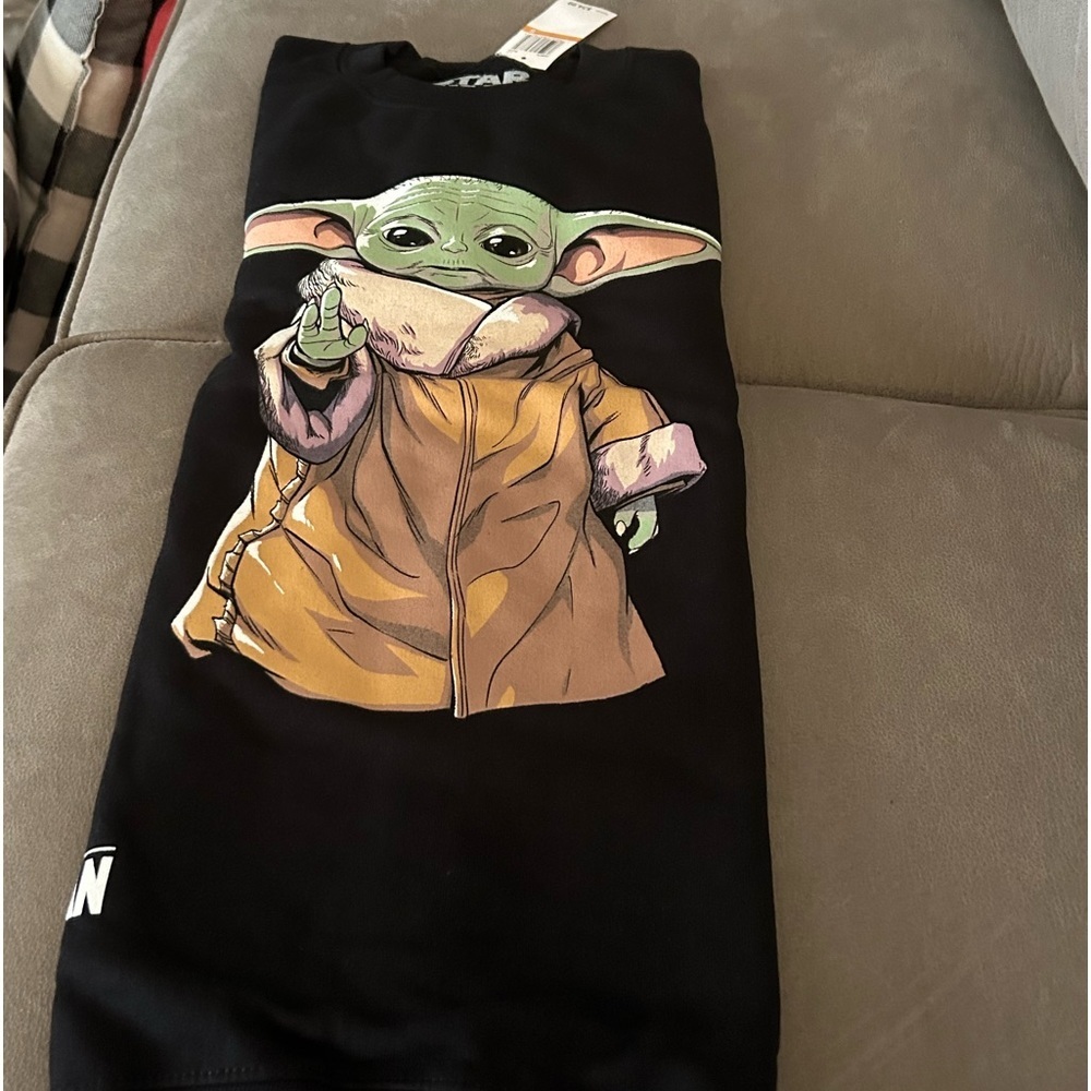 50%offw❤️ New Star Wars The Mandalorian Baby Yoda Crewneck Pullover S